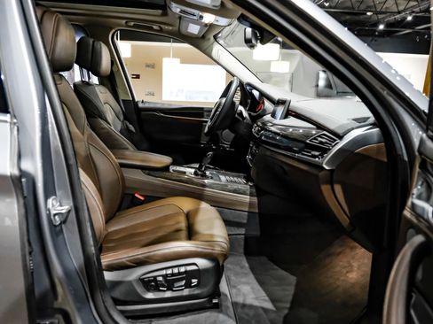 Used 2016 BMW X5 xDrive50i image 25