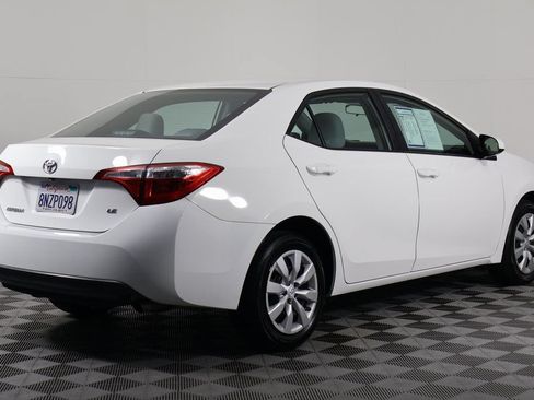 Used 2016 Toyota Corolla LE FWD image 4