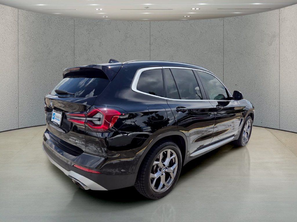 Used 2023 BMW X3 xDrive30i w/ Convenience Package AWD/4WD image 8