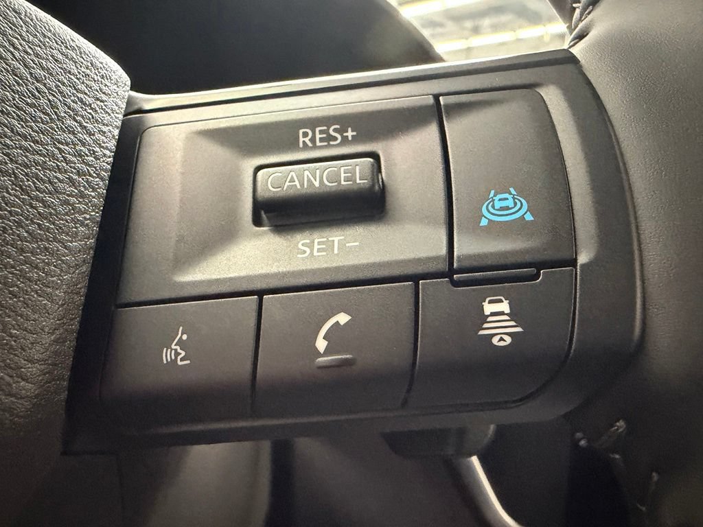 Used 2026 Nissan Rogue SV FWD image 24