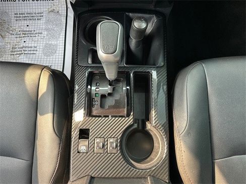 Used 2024 Toyota 4Runner TRD Off-Road Premium image 19