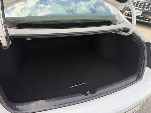 Used 2023 Hyundai Sonata SE FWD image 10