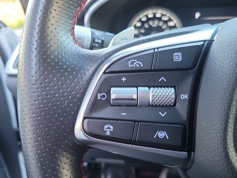 Certified 2025 Genesis G70 3.3T Advanced RWD image 9