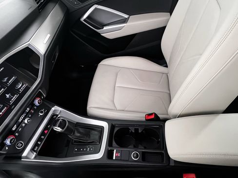 Certified 2024 Audi Q3 2.0T Premium Plus image 28