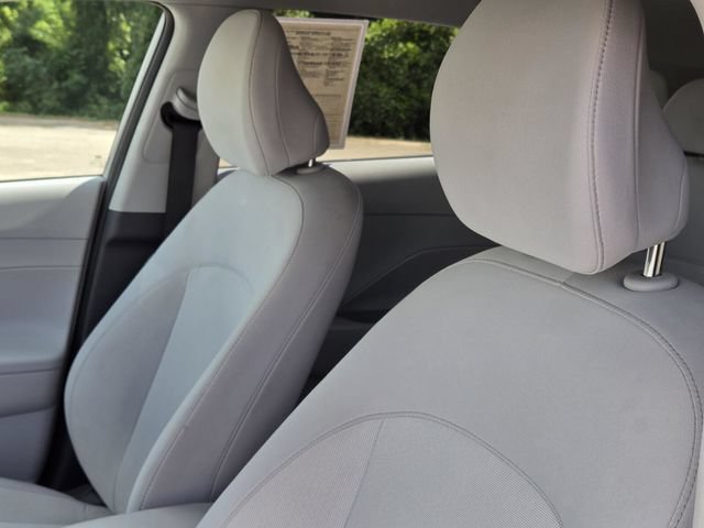 Used 2025 Hyundai Kona SEL AWD/4WD image 36