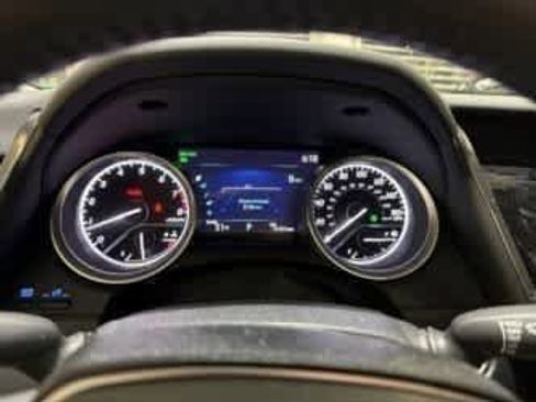 Used 2023 Toyota Camry XLE image 22