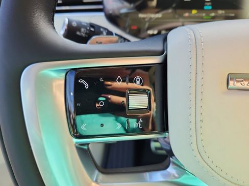New 2026 Land Rover Range Rover SE image 19