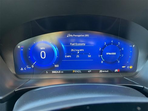 Used 2022 Ford Escape Titanium w/ Class II Trailer Tow Package image 16