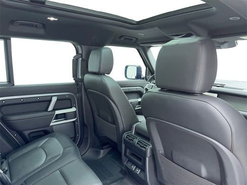 Used 2024 Land Rover Defender 110 X-Dynamic SE image 53