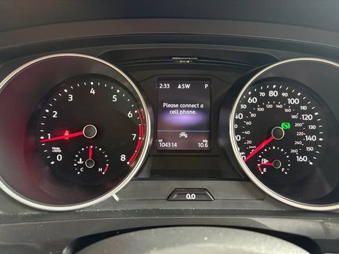 Used 2021 Volkswagen Tiguan SE FWD image 23