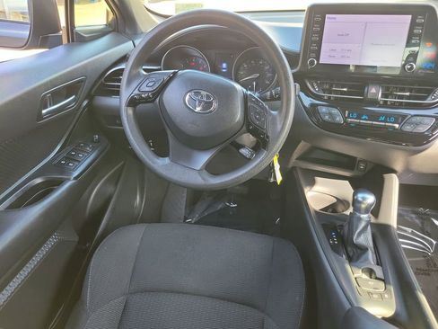 Used 2019 Toyota C-HR LE image 10