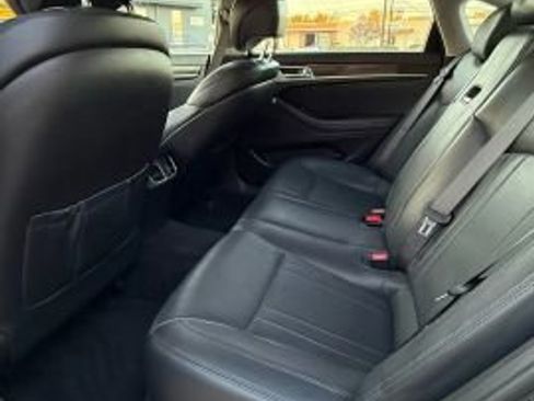 Used 2018 Genesis G80 3.8 image 17
