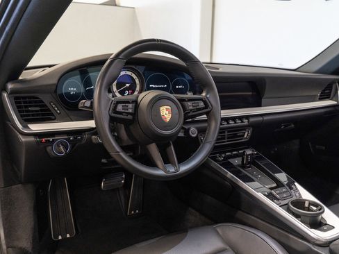 Used 2020 Porsche 911 Carrera S RWD image 3