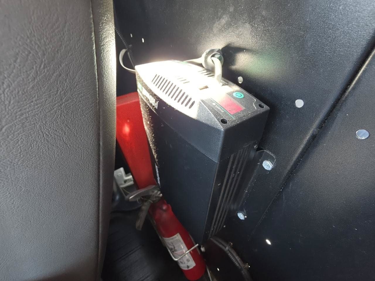 Used 2013 Chevrolet Express 2500 RWD image 31