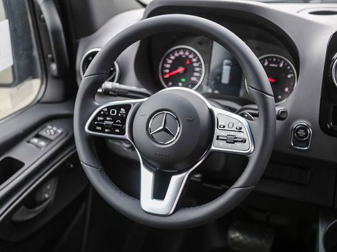 New 2024 Mercedes-Benz Sprinter 2500 image 12