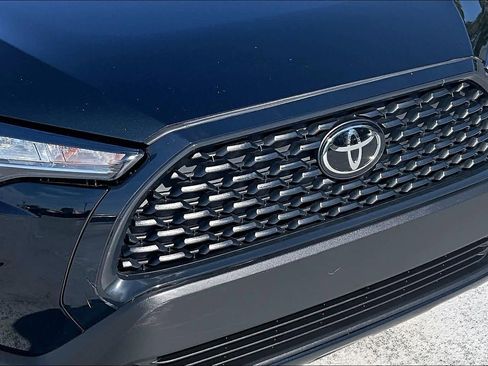 Used 2024 Toyota Corolla Cross LE w/ Moonroof Package image 30