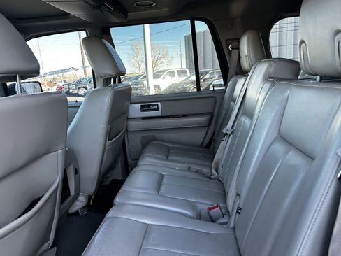 Used 2010 Ford Expedition Limited image 10