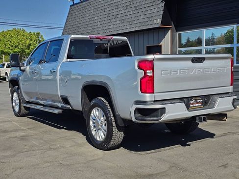 Used 2023 Chevrolet Silverado 3500 High Country AWD/4WD image 3