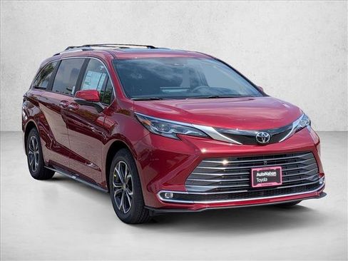 New 2026 Toyota Sienna Platinum AWD/4WD image 7