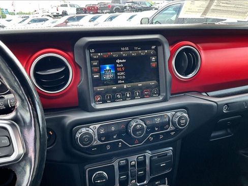 Used 2019 Jeep Wrangler Unlimited Rubicon AWD/4WD image 6