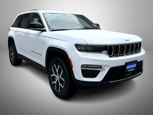 New 2025 Jeep Grand Cherokee Limited image 3