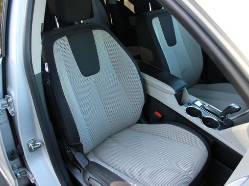 Used 2015 Chevrolet Equinox LT w/ Driver Convenience Package image 14