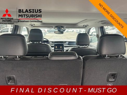 Used 2023 Jeep Grand Cherokee 4WD 4xe image 47