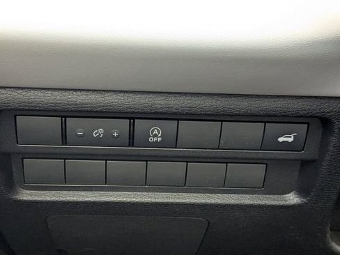 New 2026 Mitsubishi Outlander SE image 27