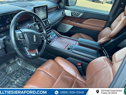 Used 2021 Lincoln Navigator Reserve image 7