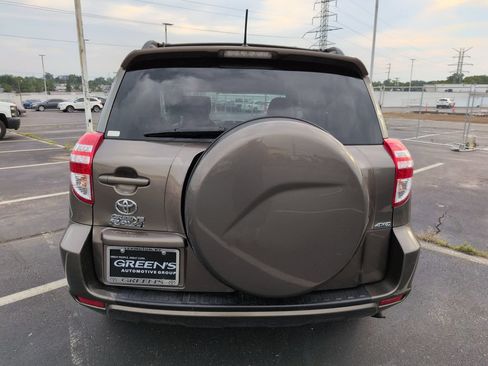 Used 2011 Toyota RAV4 4WD w/ Base L4 Extra Value Pkg image 4