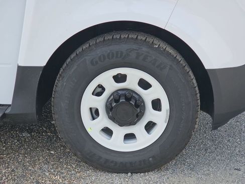 New 2025 Chevrolet Brightdrop 400 image 37