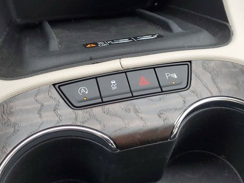 Used 2023 GMC Acadia Denali w/ Trailering Package image 18