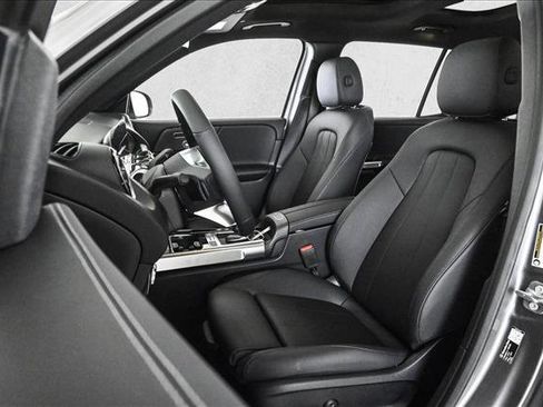 New 2026 Mercedes-Benz GLB 250 4MATIC image 18