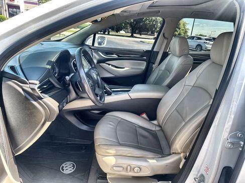 Used 2019 Chevrolet Traverse RS AWD/4WD image 11