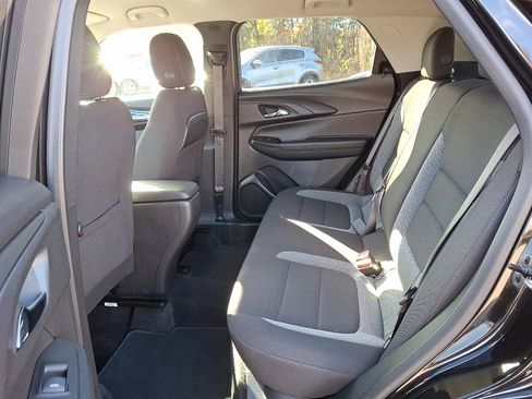 Used 2025 Chevrolet TrailBlazer LT image 10