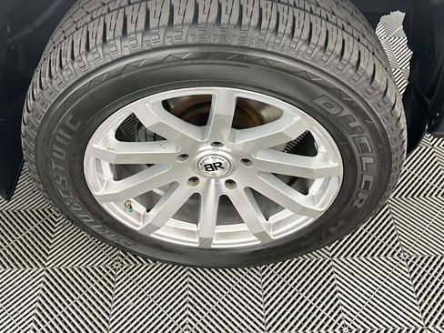 Used 2018 Toyota Tundra SR5 image 11