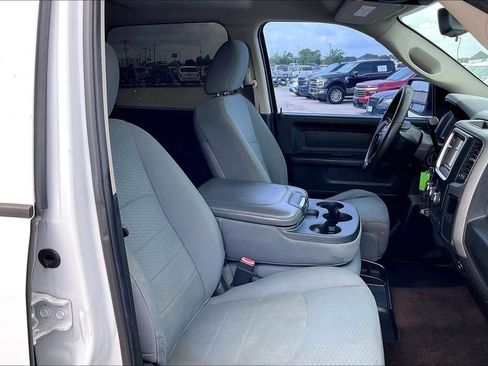 Used 2014 RAM 2500 Tradesman w/ Chrome Appearance Group image 29