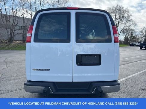 Used 2024 Chevrolet Express 2500 w/ Driver Convenience Package RWD image 7