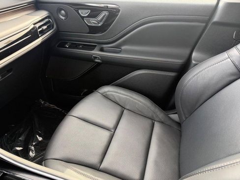 New 2026 Lincoln Aviator Reserve image 15