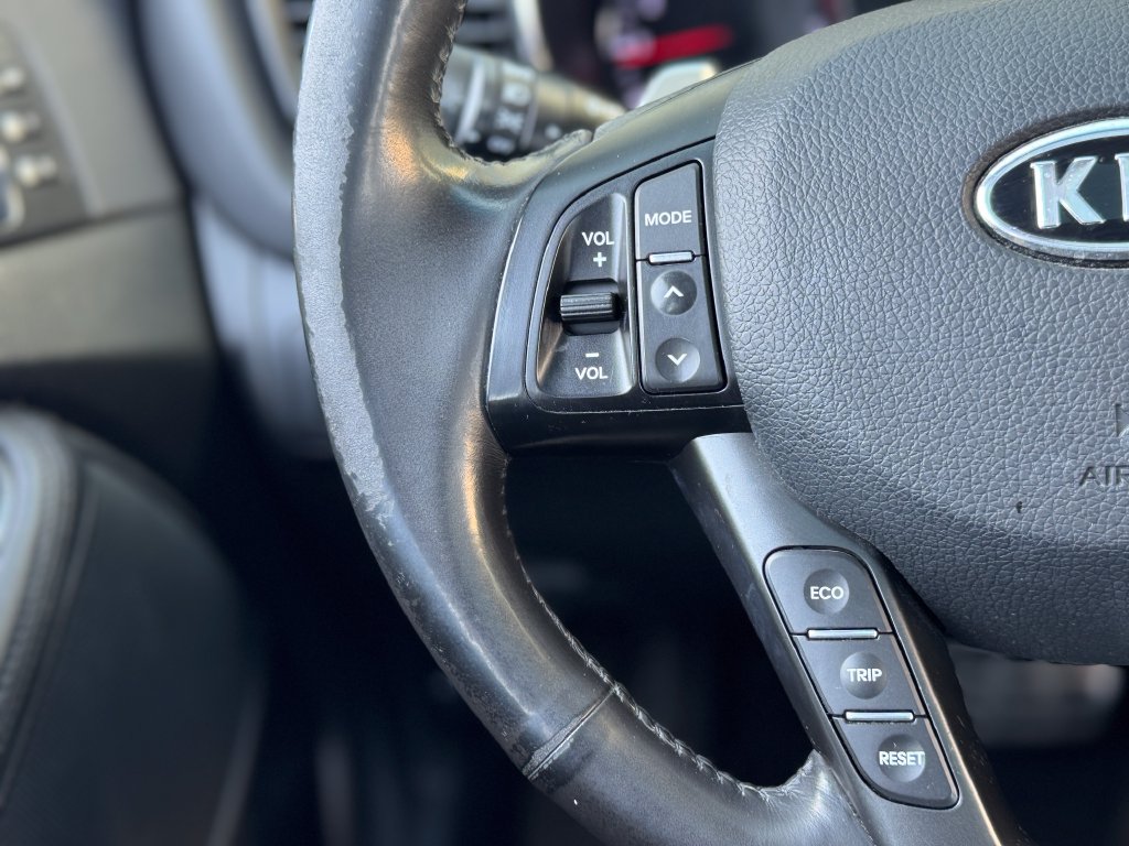Used 2011 Kia Optima SX w/ Premium Touring Pkg FWD image 5