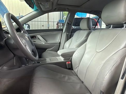 Used 2011 Toyota Camry LE w/ LE Extra-Value Pkg FWD image 15
