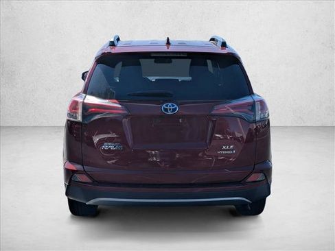 Used 2018 Toyota RAV4 XLE image 6