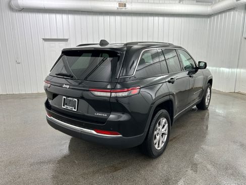 Used 2022 Jeep Grand Cherokee Limited AWD/4WD image 35