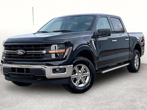 Used 2025 Ford F150 XLT w/ Equipment Group 301A Standard AWD/4WD image 14