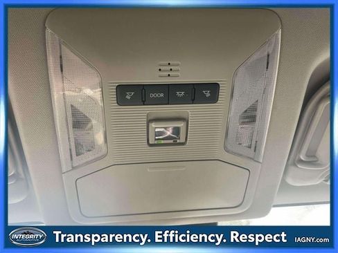 Used 2025 Toyota RAV4 XLE AWD/4WD image 29