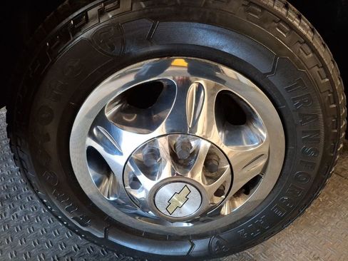 Used 2008 Chevrolet Silverado 3500 LTZ w/ Sun And Navigation Package image 4