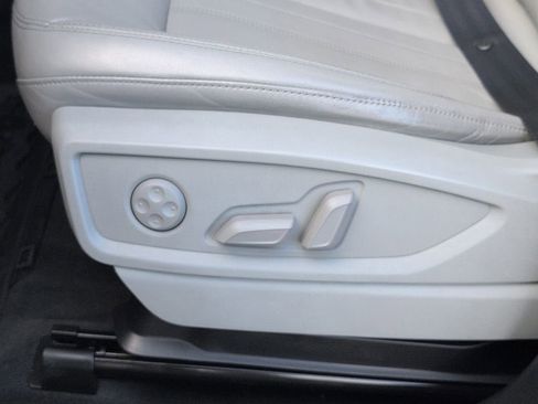 Used 2022 Audi Q5 2.0T Premium image 15