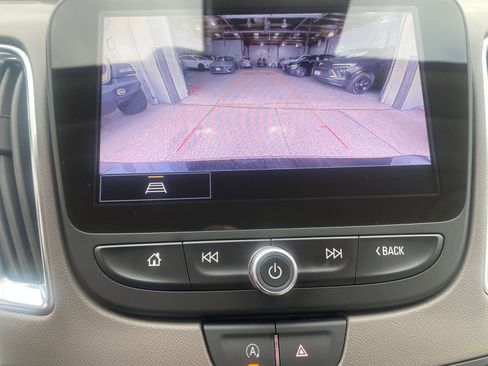 Used 2024 Chevrolet Malibu LT image 17