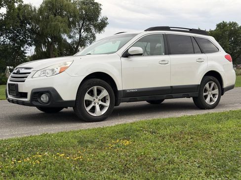 Used 2014 Subaru Outback 2.5i Premium AWD/4WD image 6