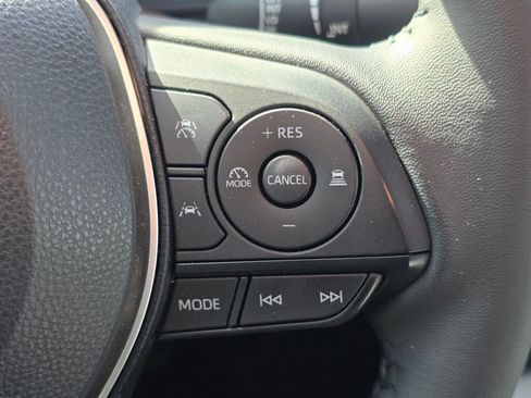 Used 2024 Toyota Corolla SE image 33